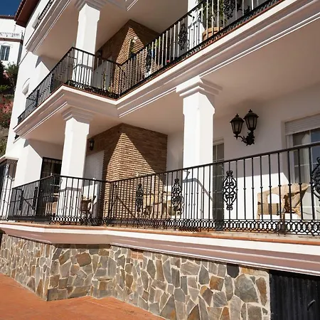 Ladera Del Mar
